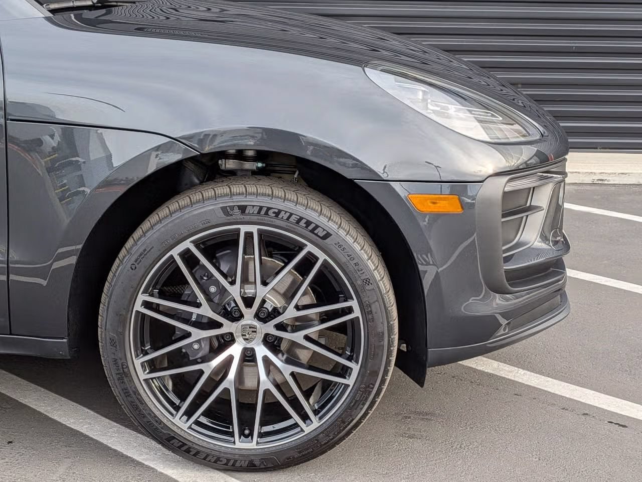Certified 2026 Porsche Macan AWD/4WD image 11