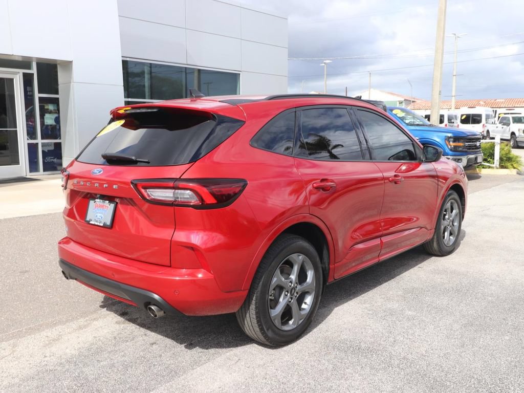Used 2023 Ford Escape ST-Line w/ Tech Pack #1 FWD image 13