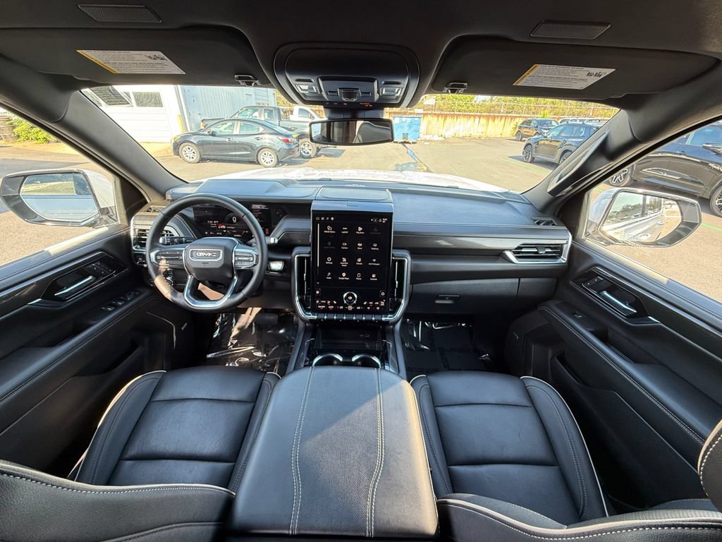 Used 2025 GMC Yukon Elevation AWD/4WD image 23
