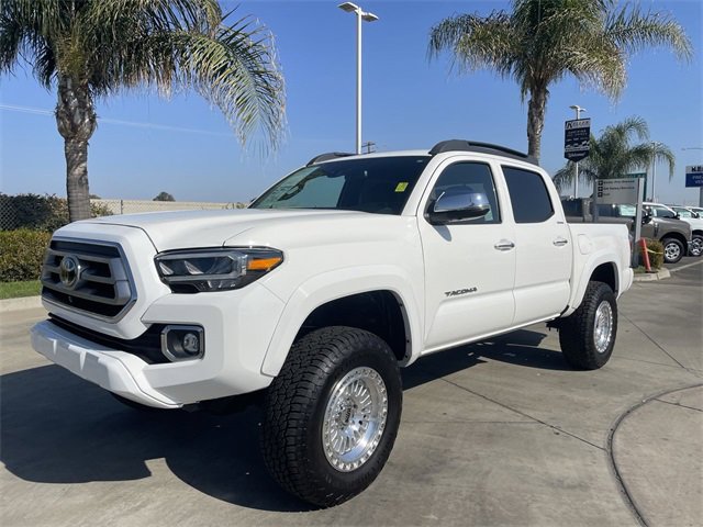 Used 2022 Toyota Tacoma Limited image 4