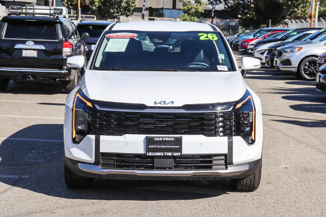 Certified 2026 Kia Sportage EX FWD image 3