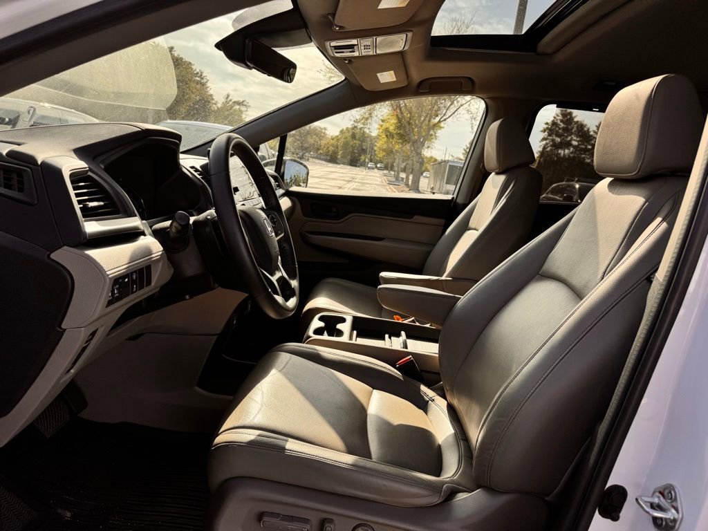 Used 2023 Honda Odyssey EX-L image 9