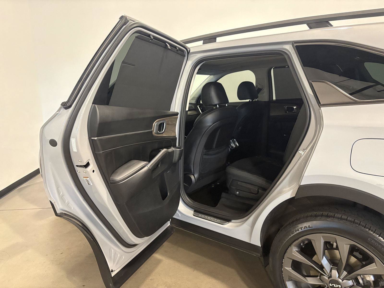 Used 2023 Kia Sorento SX Prestige AWD/4WD image 31