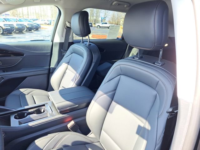 New 2026 Lincoln Nautilus Premier w/ Jet Appearance Package AWD/4WD image 31