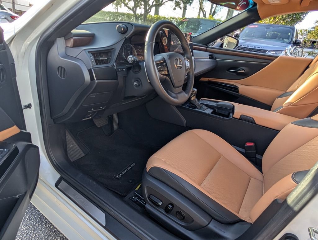 Used 2022 Lexus ES 350 w/ Premium Package image 11