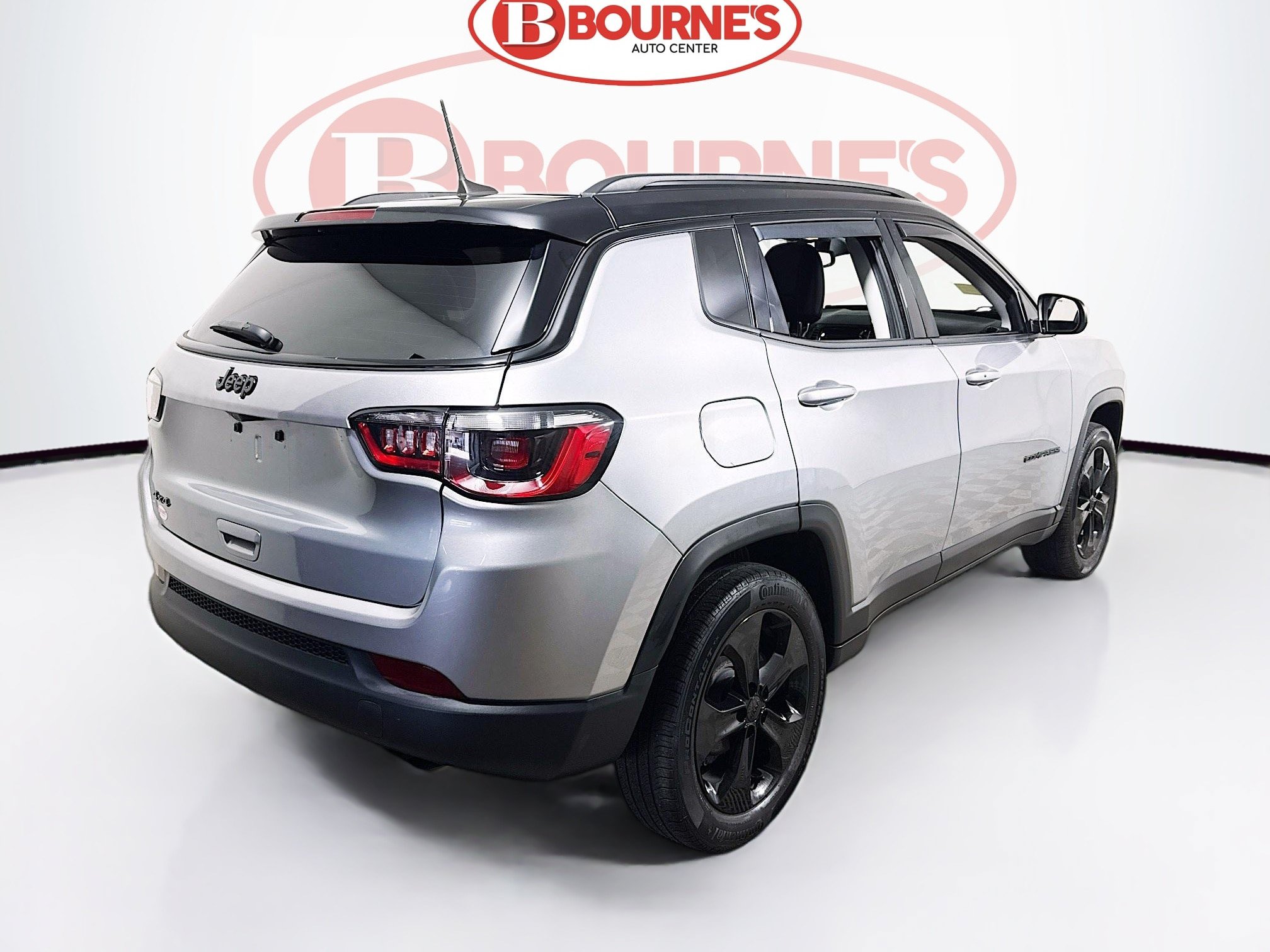 Used 2021 Jeep Compass Latitude w/ Sun and Sound Group AWD/4WD image 9