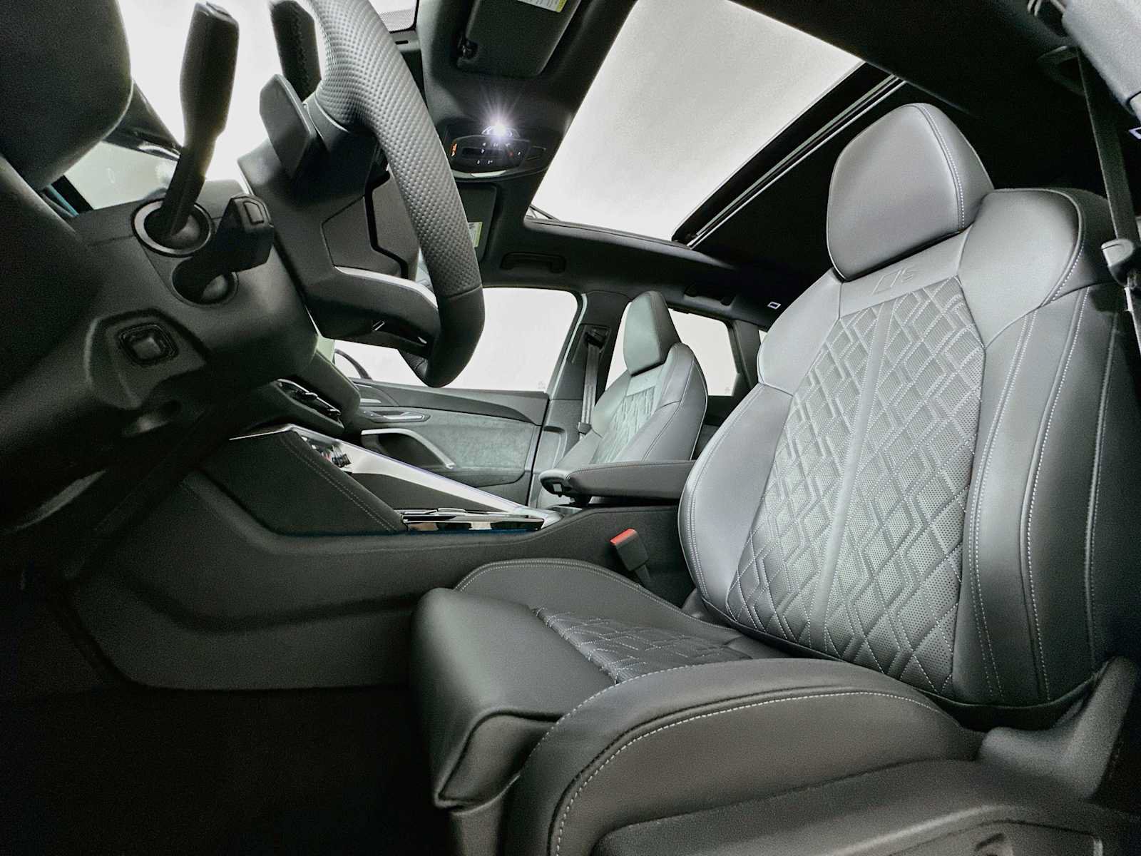 New 2026 Audi SQ5 Premium Plus AWD/4WD image 18