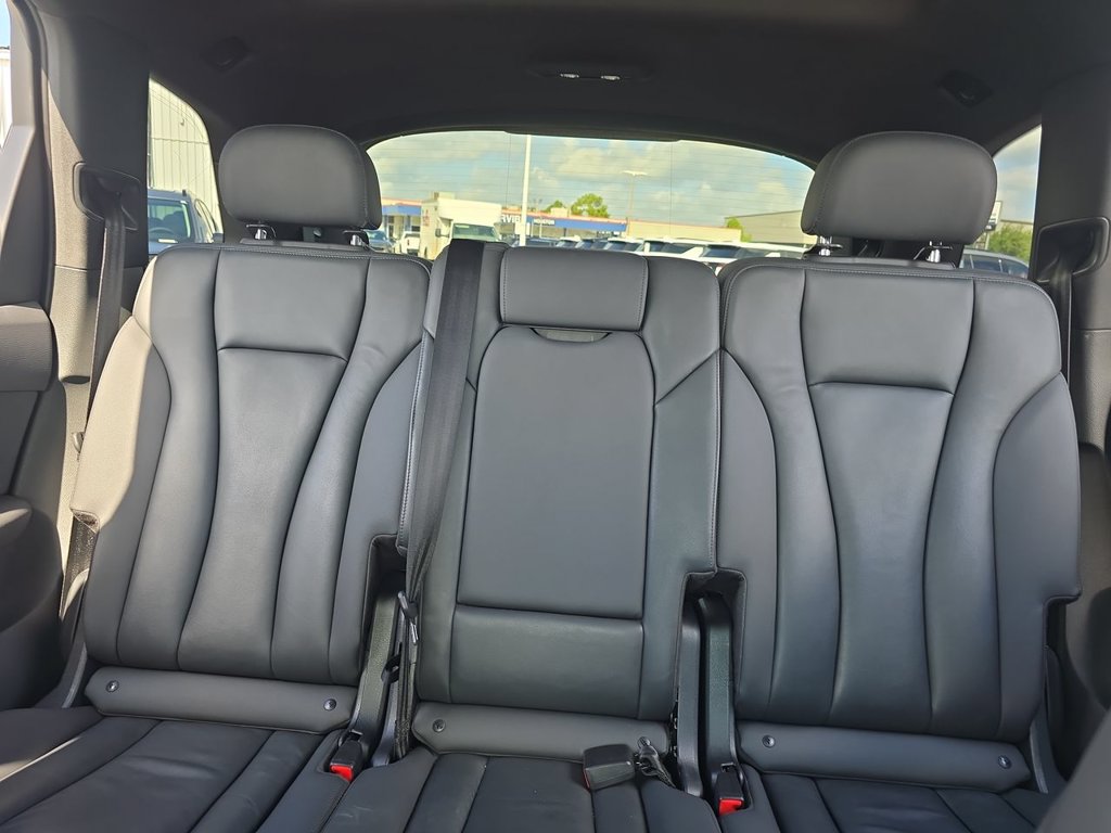 Used 2021 Audi Q7 3.0T Premium AWD/4WD image 13