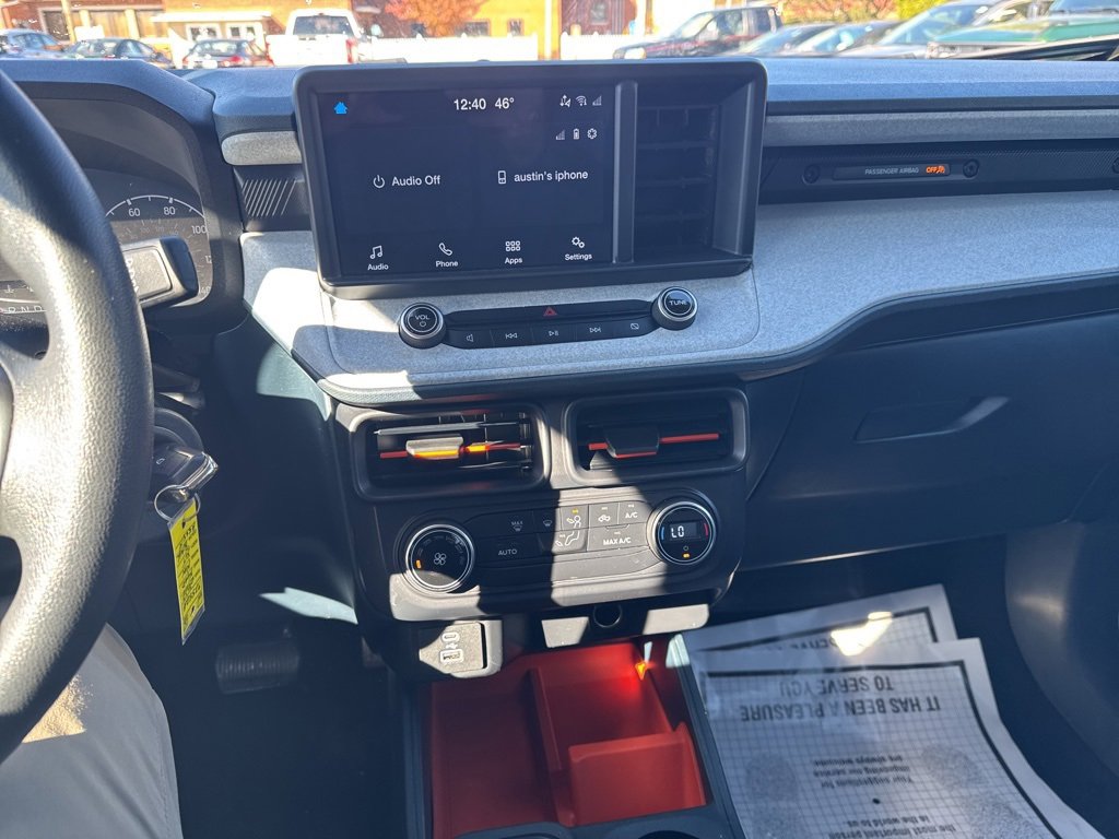 Used 2022 Ford Maverick XLT image 4