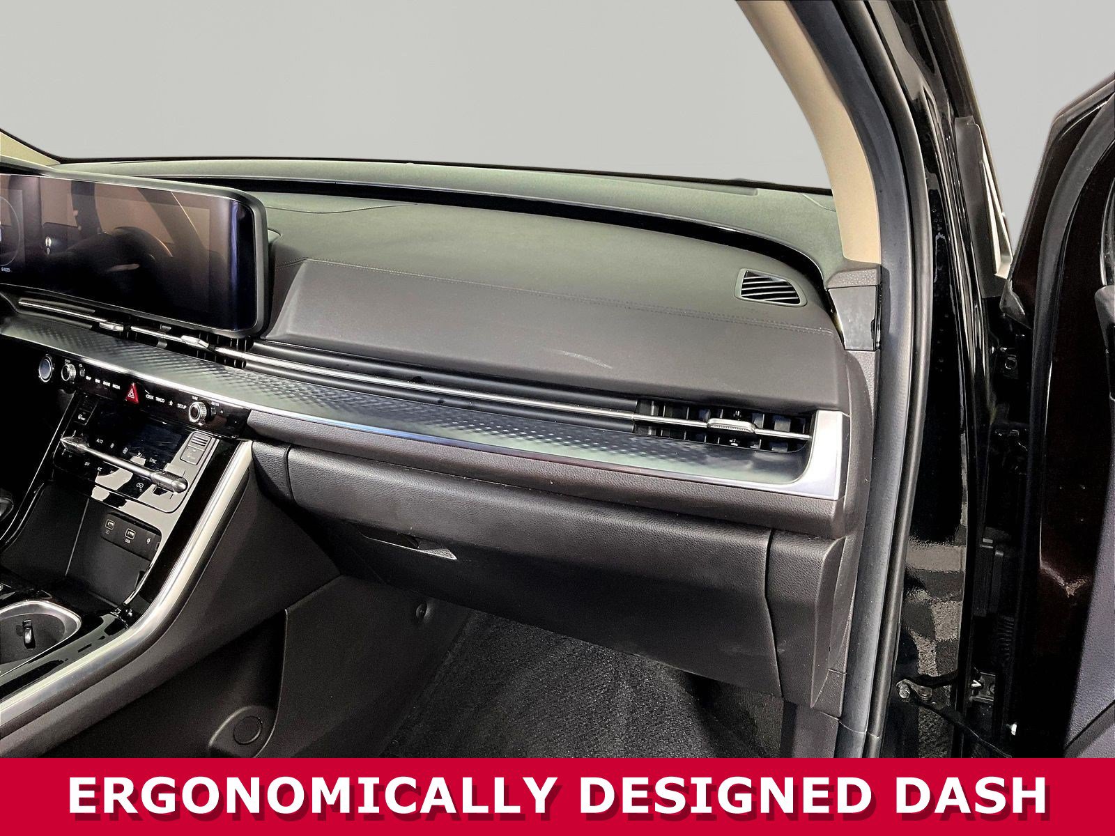Used 2024 Kia Carnival SX Prestige FWD image 26