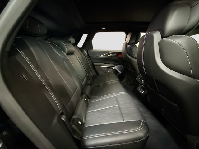 Used 2023 Cadillac Lyriq 2WD image 29