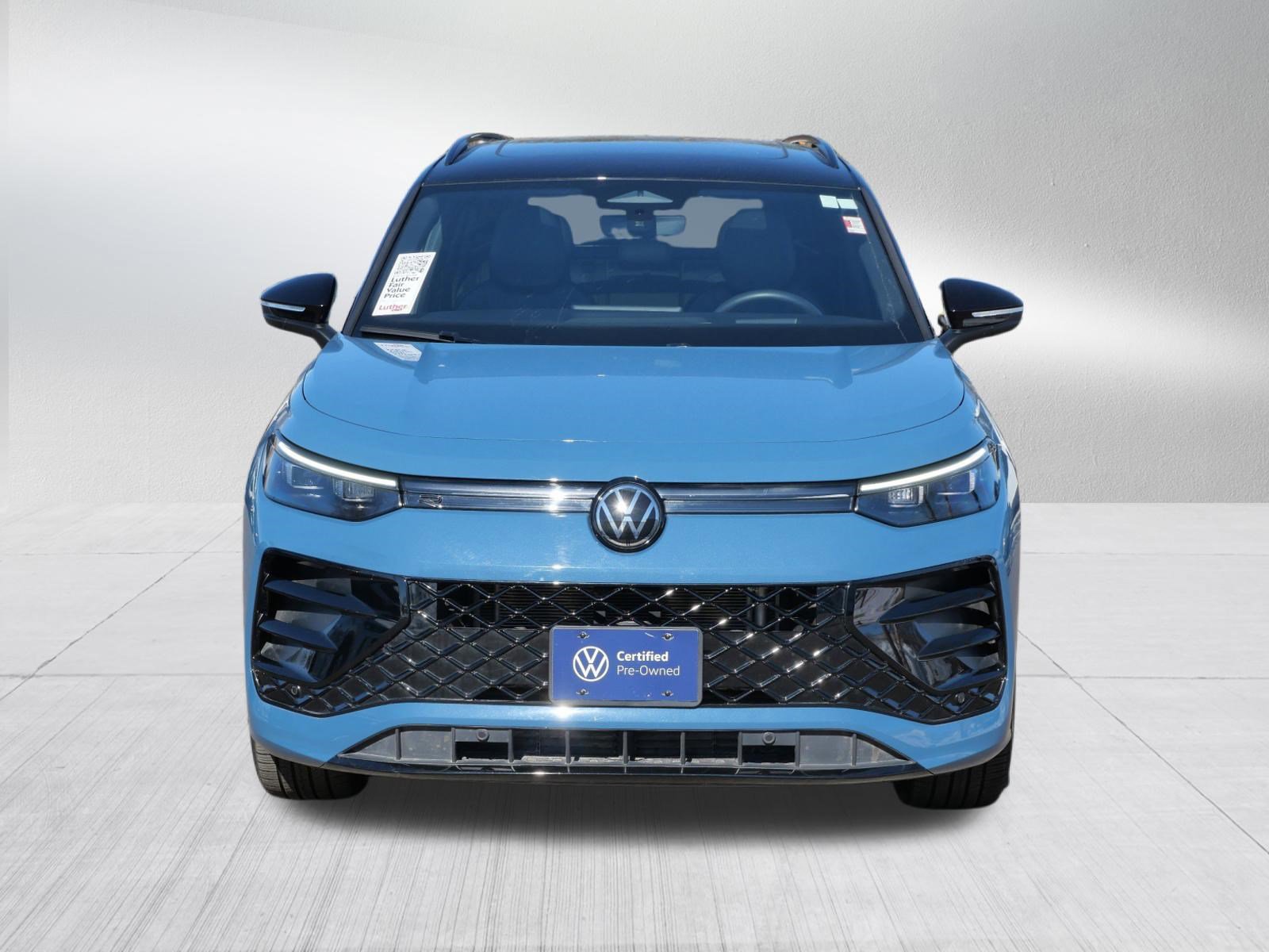 Certified 2025 Volkswagen Tiguan SE R-Line video 2