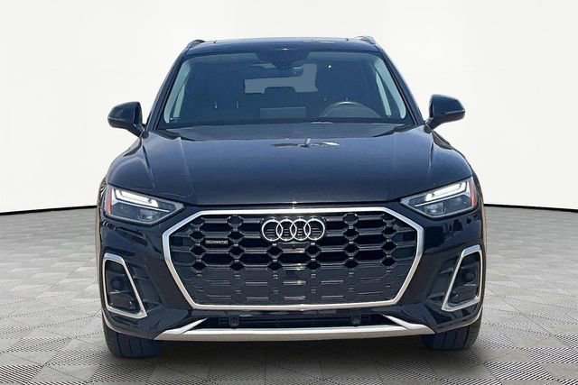 Used 2023 Audi Q5 2.0T Premium Plus w/ Premium Plus Package AWD/4WD image 3