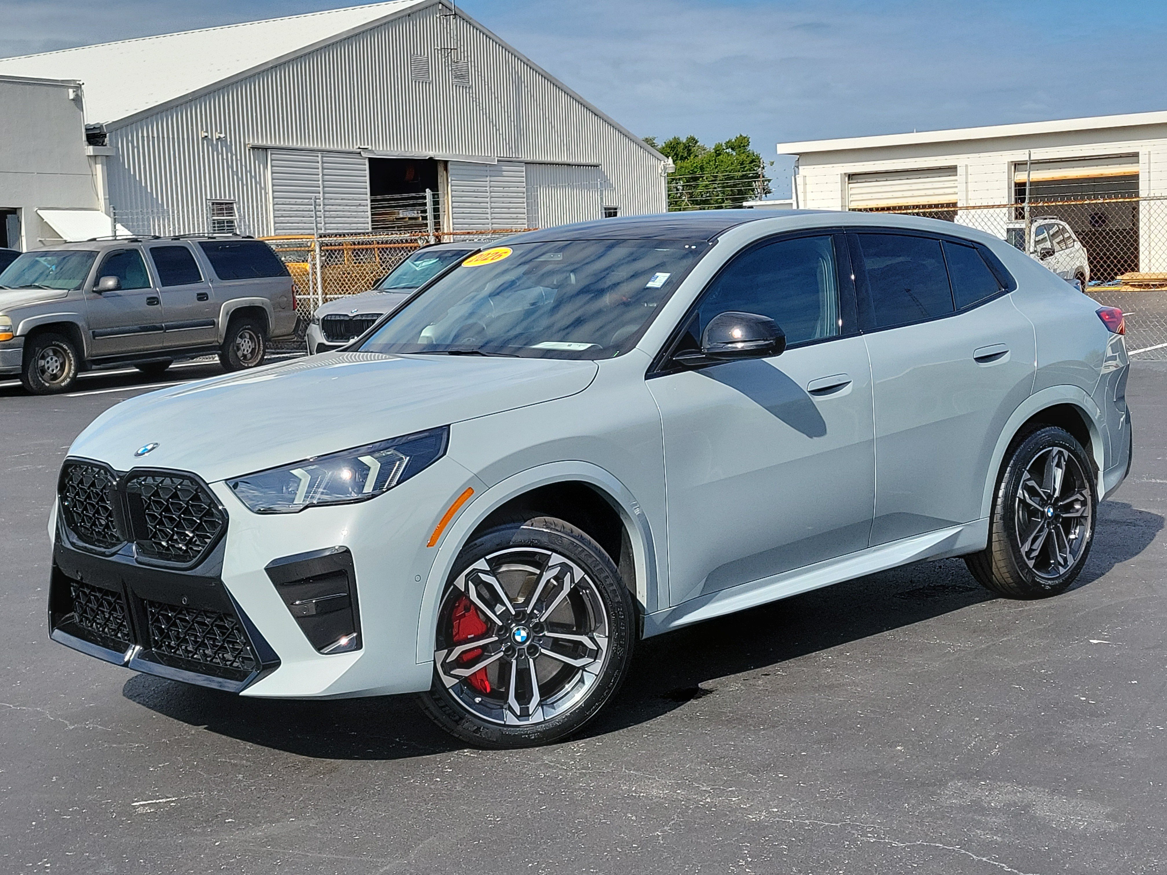 New 2026 BMW X2 xDrive28i w/ Technology Package
