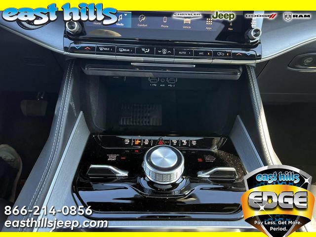 New 2026 Jeep Grand Wagoneer L Limited AWD/4WD image 7