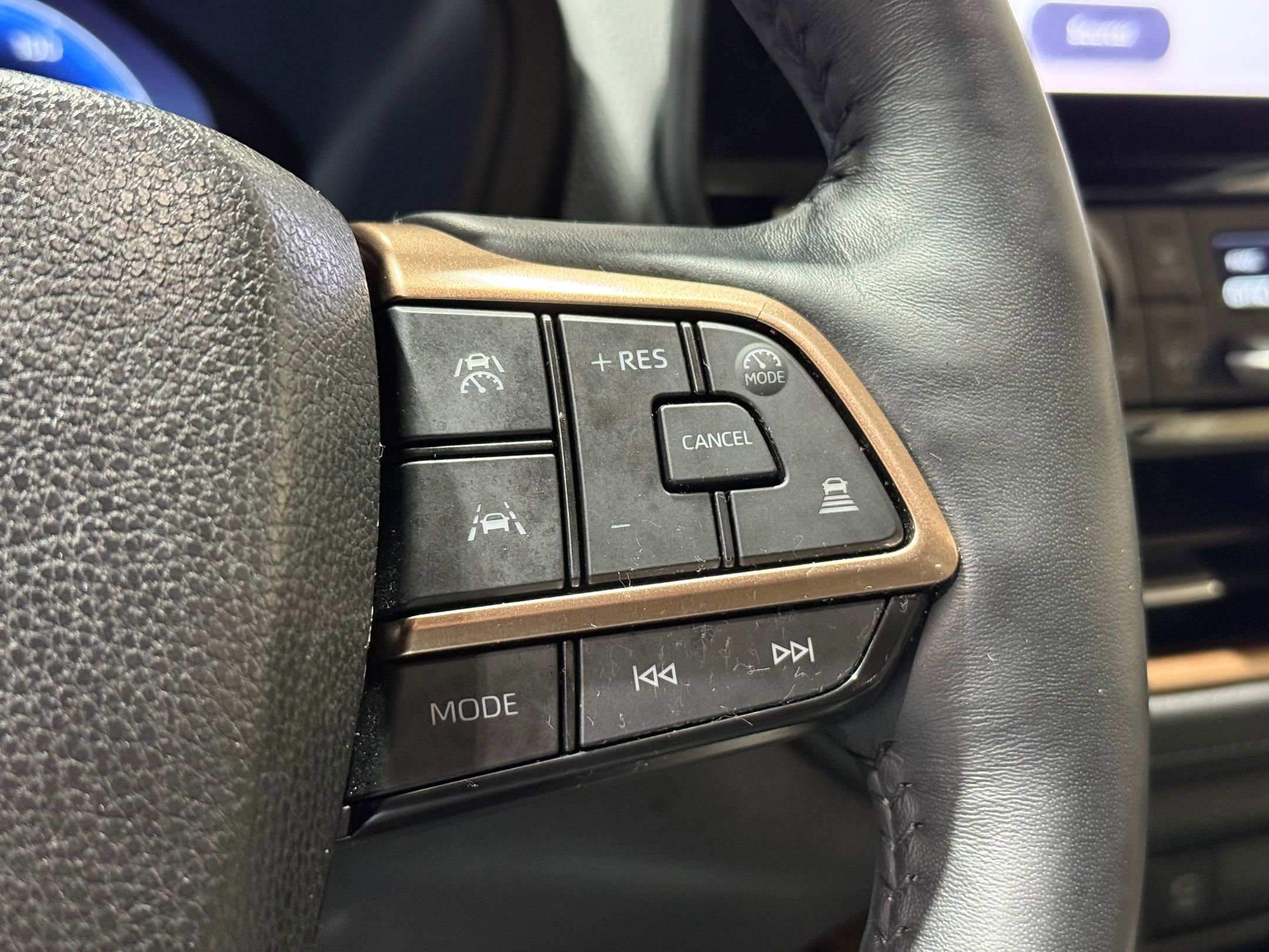 Used 2024 Toyota Grand Highlander AWD Hybrid image 25