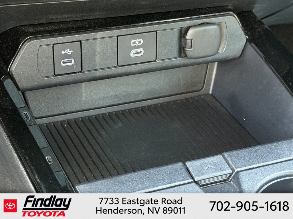 Certified 2025 Toyota Prius LE FWD image 29