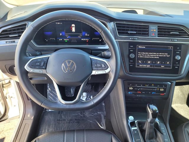 Used 2023 Volkswagen Tiguan SE image 9