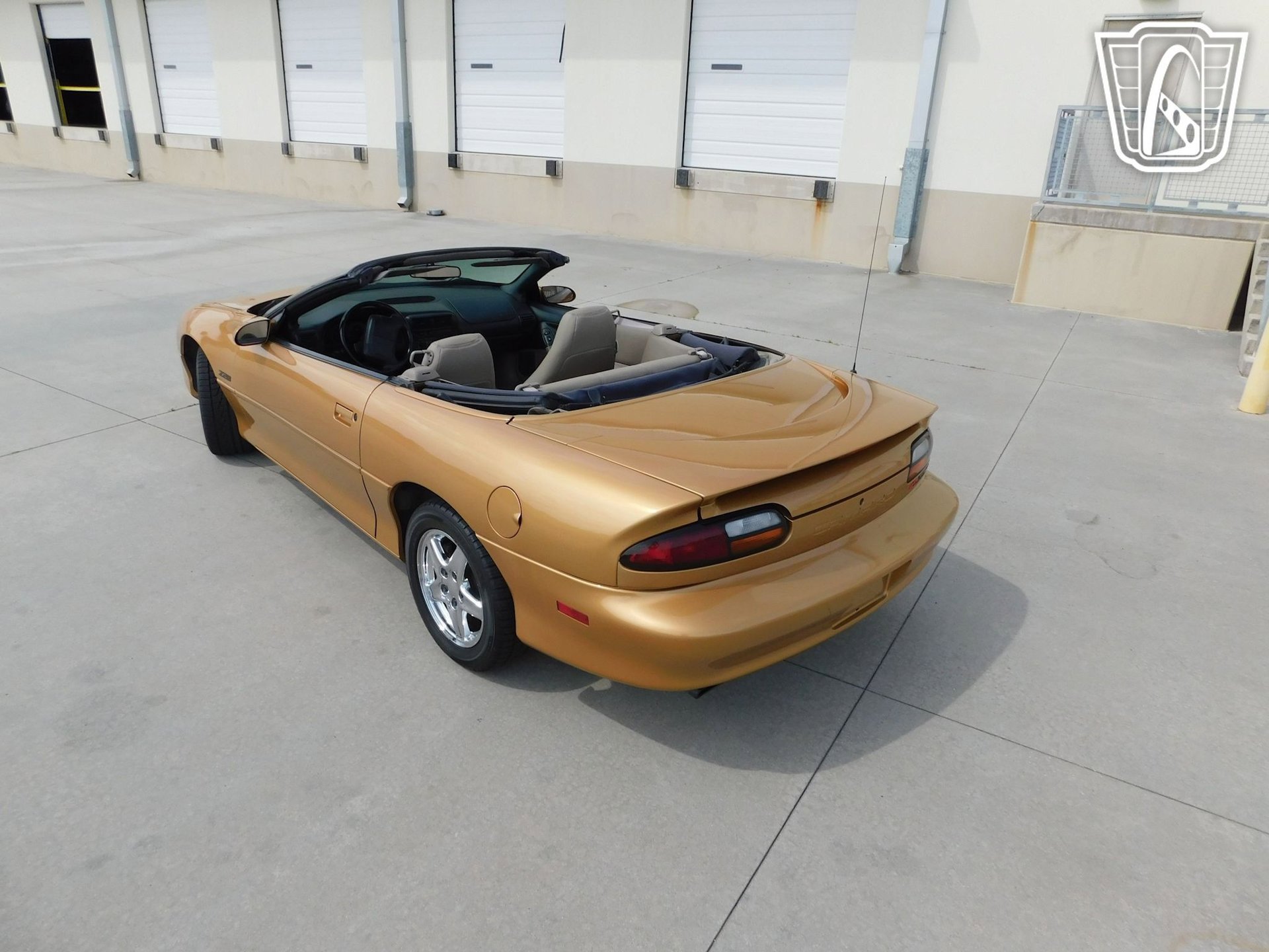 Used 1998 Chevrolet Camaro Z28 RWD image 18