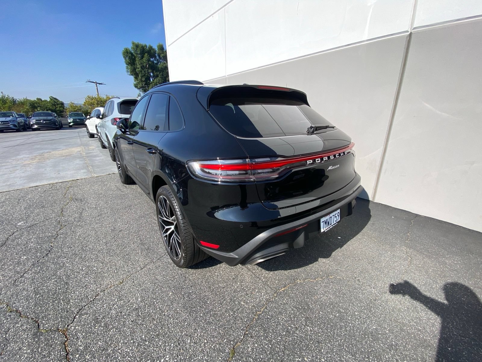 Used 2023 Porsche Macan AWD/4WD image 4