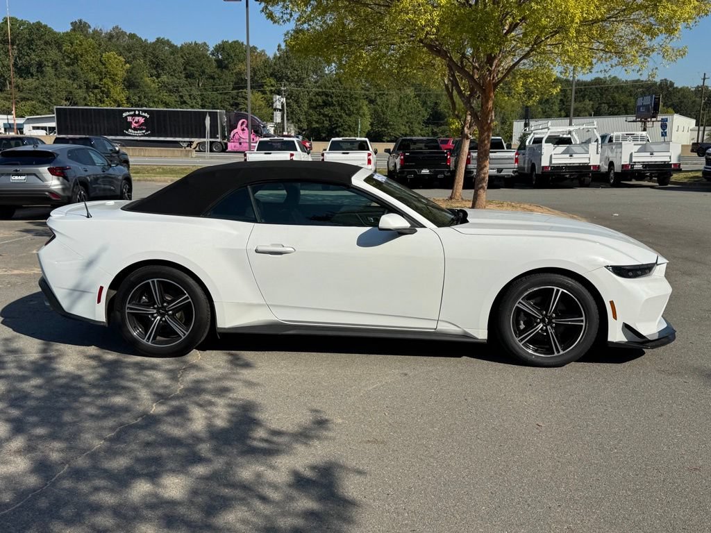 Used 2025 Ford Mustang Premium RWD image 8
