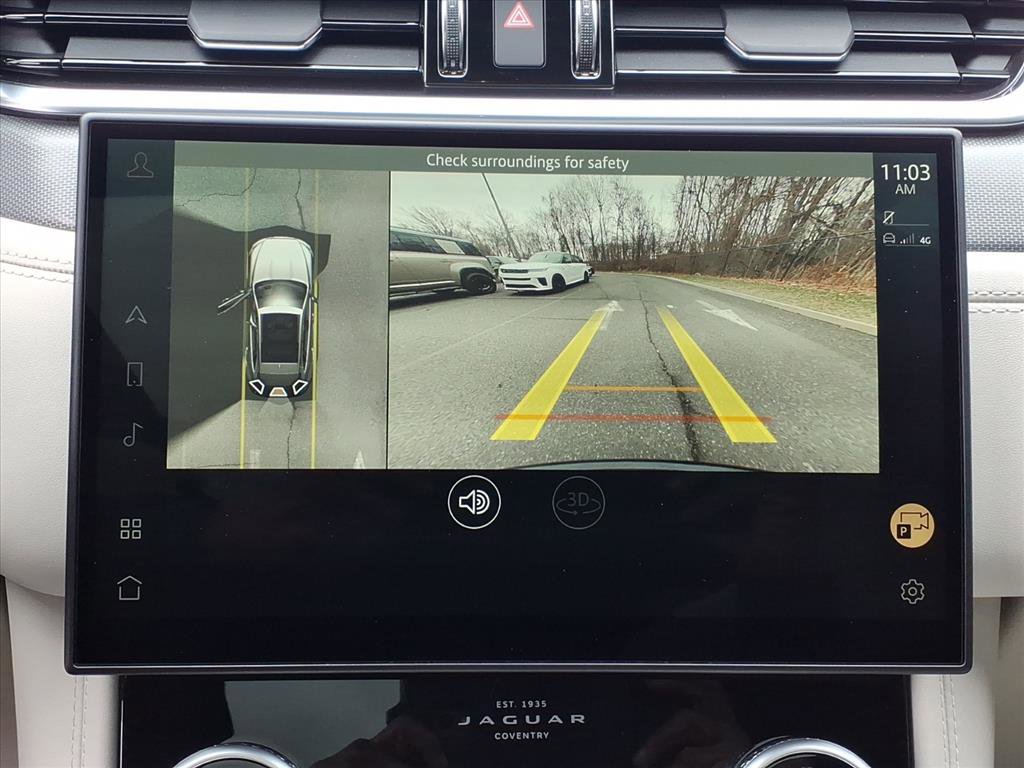 Certified 2024 Jaguar F-PACE SVR image 14