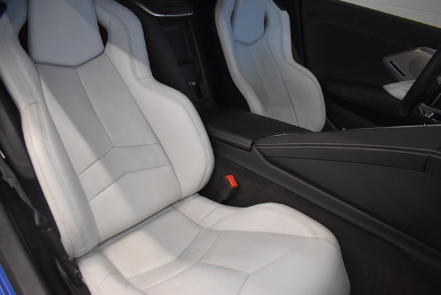Used 2020 Chevrolet Corvette Stingray Preferred Cpe w/ 2LT Preferred Equipment Group RWD image 6
