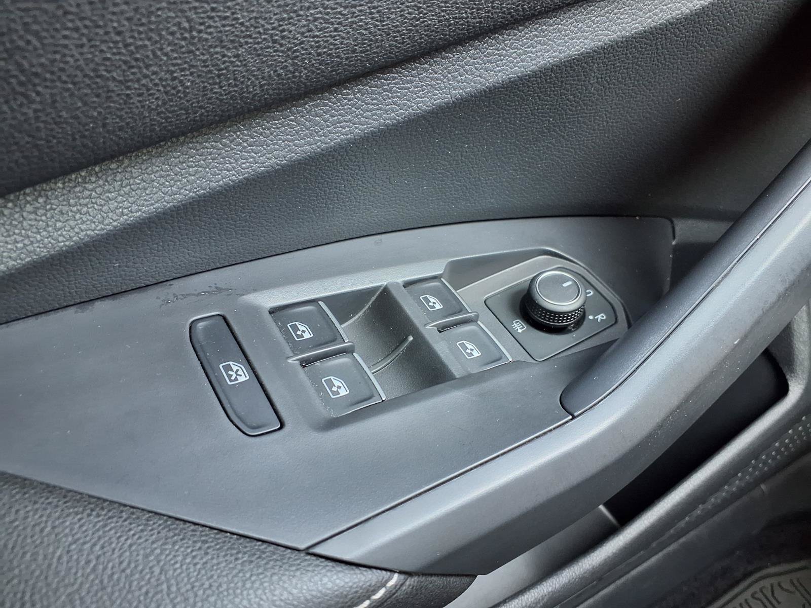 Used 2024 Volkswagen Jetta Sport FWD image 21
