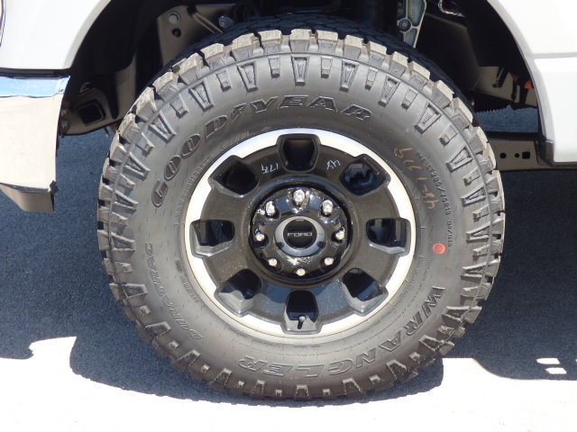 New 2025 Ford F350 Lariat w/ Lariat Ultimate Package image 38