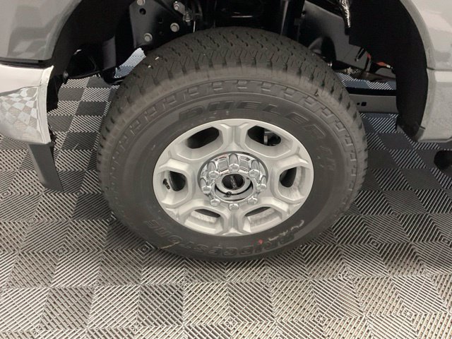 New 2026 Ford F350 XLT w/ FX4 Off-Road Package AWD/4WD image 29