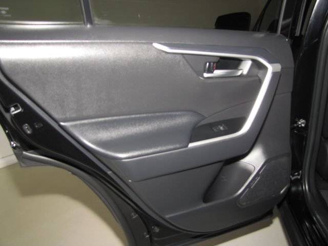 Used 2025 Toyota RAV4 XLE w/ Weather Package AWD/4WD image 14