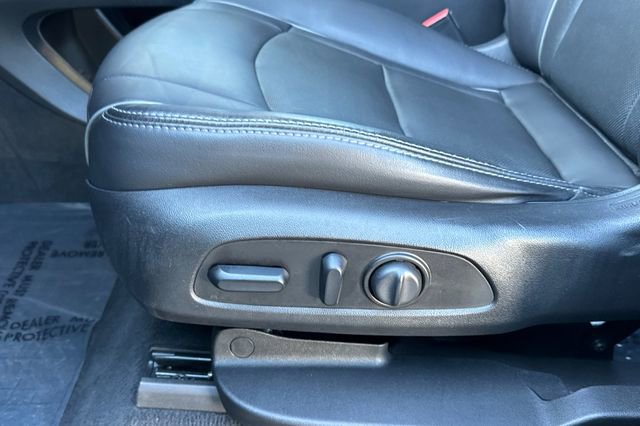 Used 2019 Buick Enclave Avenir w/ Avenir Technology Package image 13