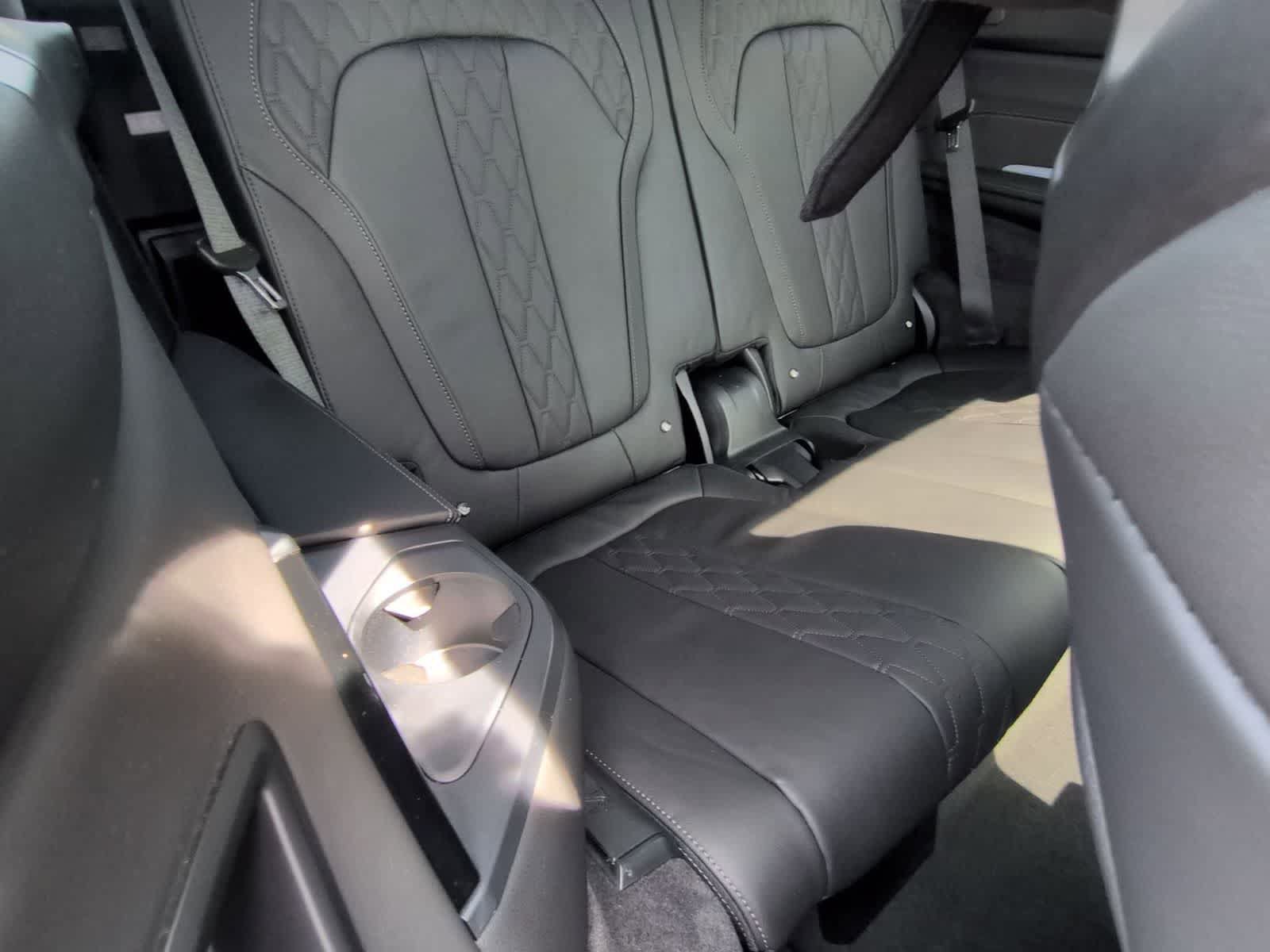 Used 2024 BMW X7 M60i AWD/4WD image 22