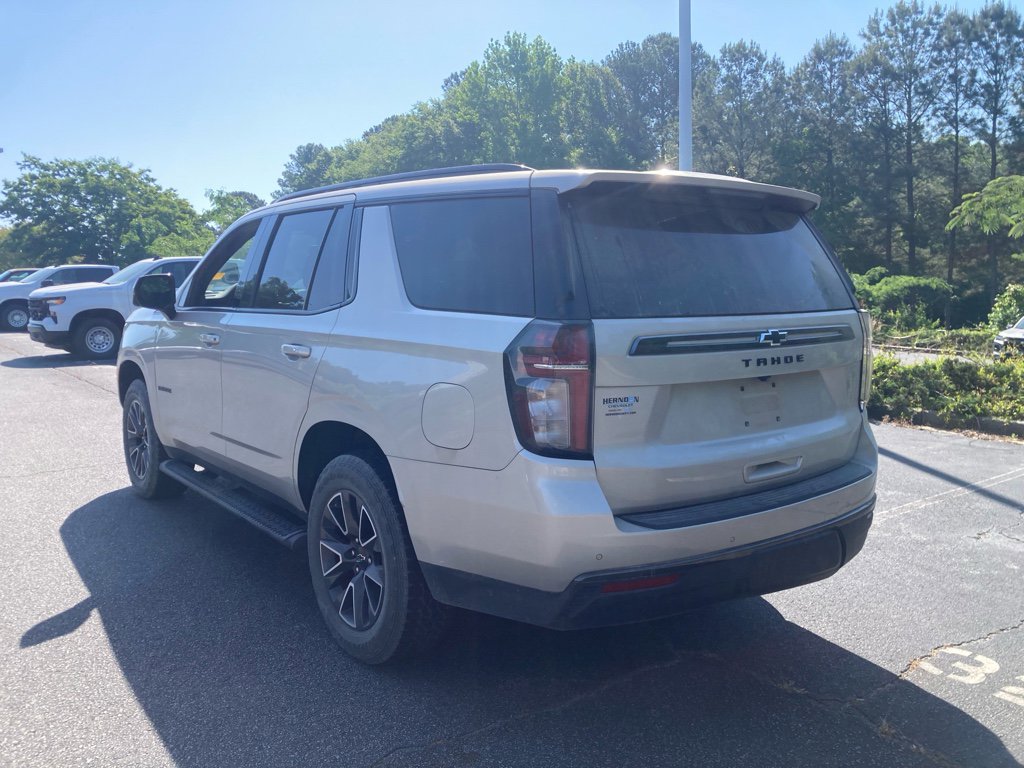 Used 2022 Chevrolet Tahoe Z71 w/ Luxury Package AWD/4WD image 4