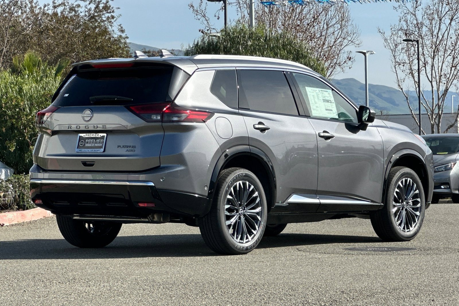 New 2026 Nissan Rogue Platinum w/ Tech Package image 4