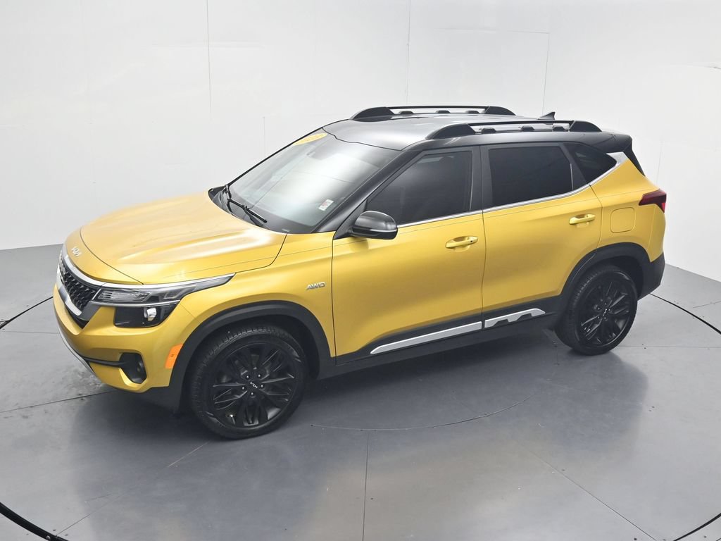 Certified 2023 Kia Seltos Nightfall Edition AWD/4WD image 48