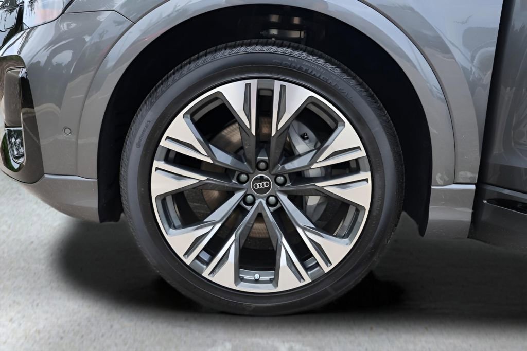 New 2025 Audi Q8 Premium Plus image 9