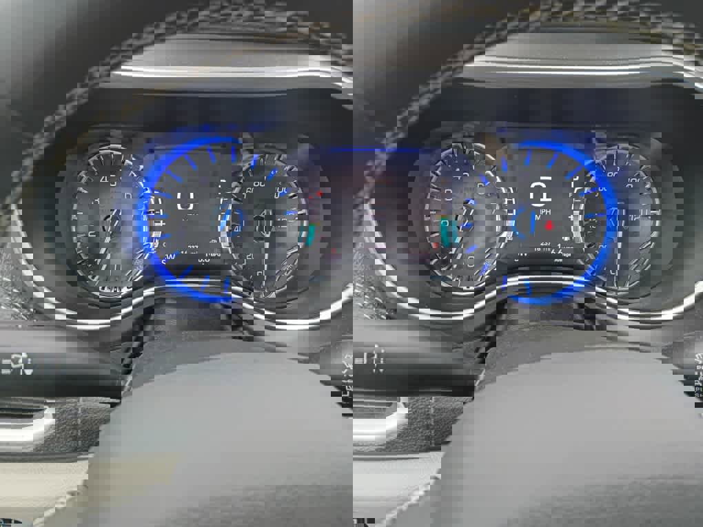 Used 2023 Chrysler Pacifica Touring-L image 19