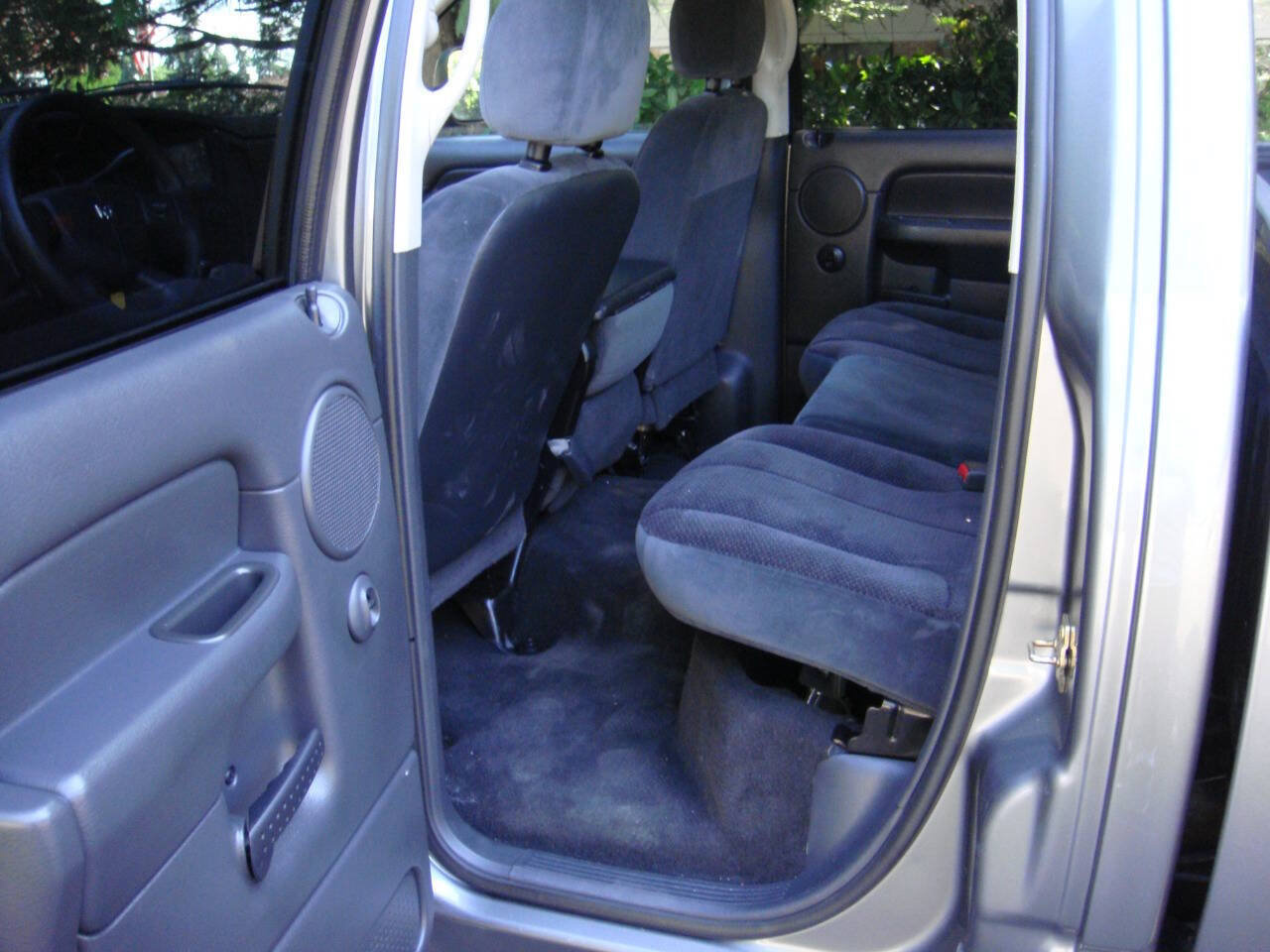 Used 2005 Dodge Ram 3500 Truck SLT w/ Trailer Tow Group AWD/4WD image 13