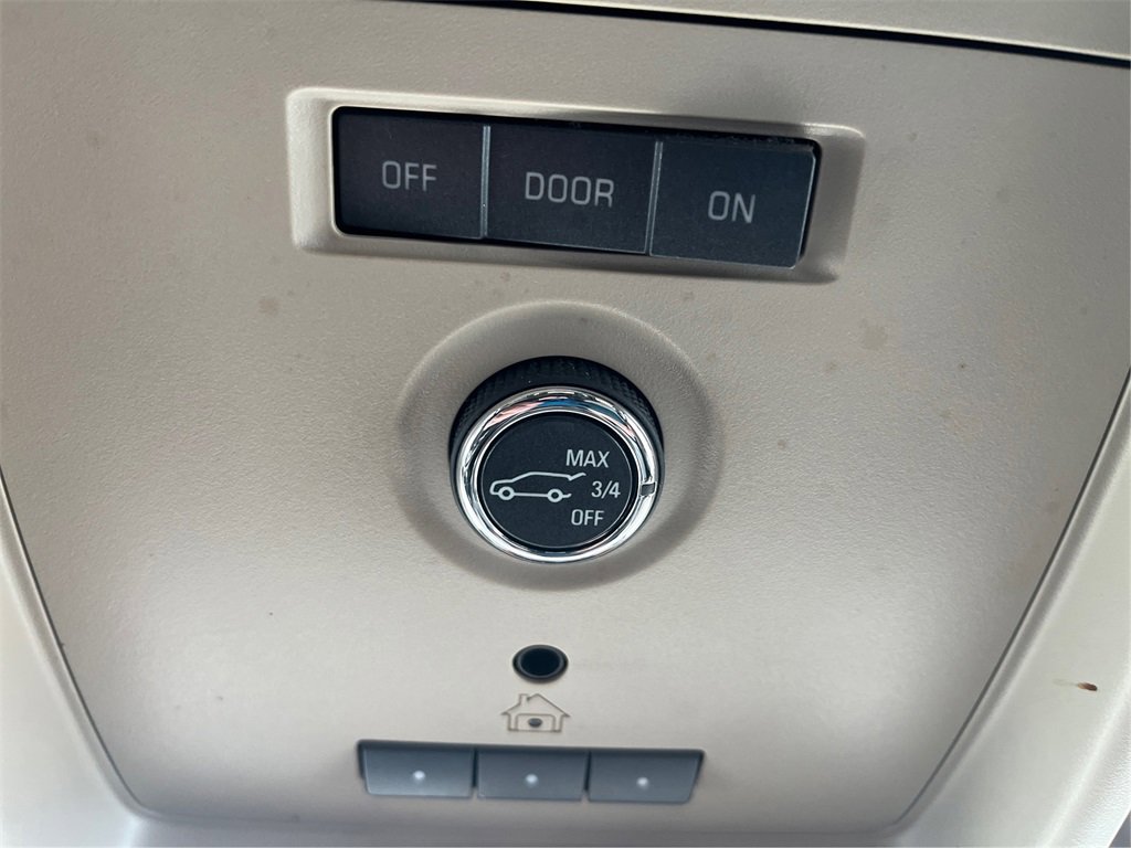 Used 2018 GMC Yukon Denali image 38