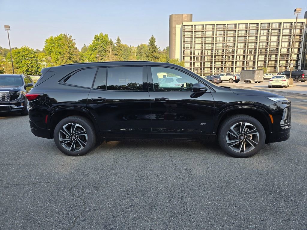 Used 2026 Buick Enclave Sport Touring w/ Power Package image 6