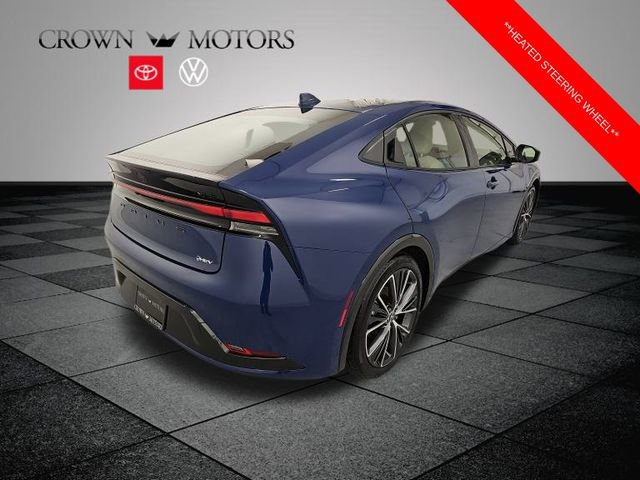 Used 2025 Toyota Prius XLE image 6