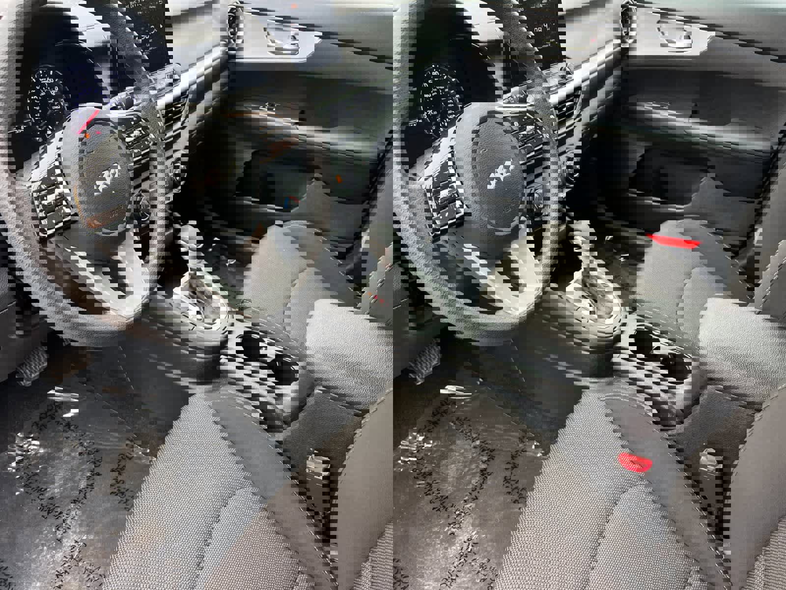 Used 2023 Kia Forte LXS image 11