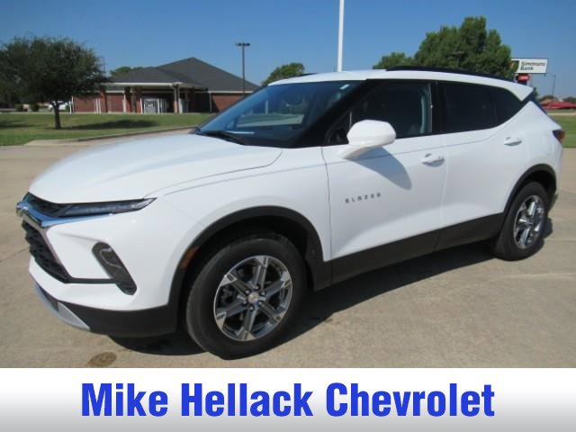 Used 2023 Chevrolet Blazer LT w/ Convenience Package image 2