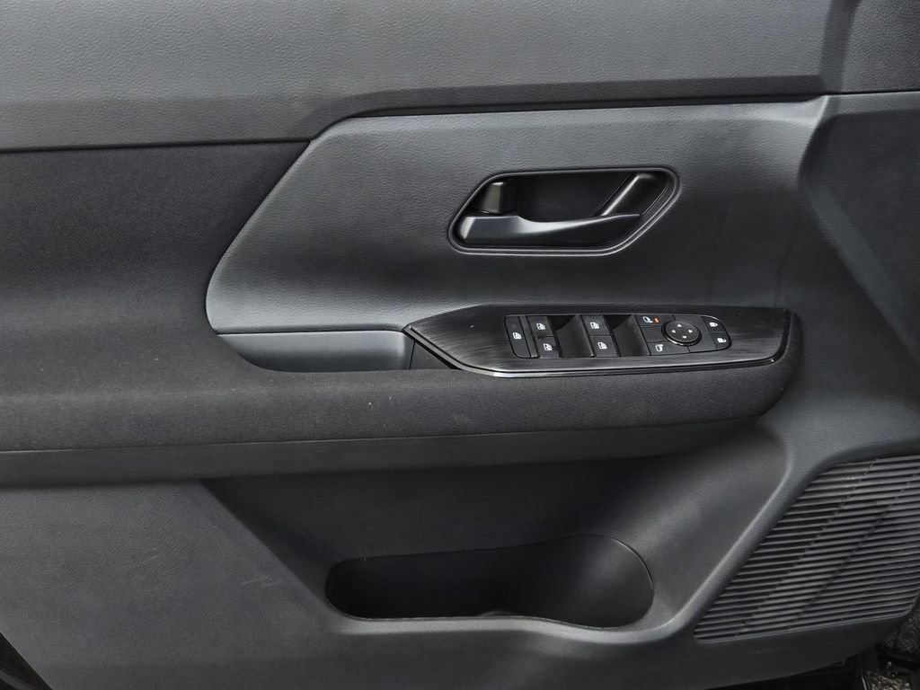 New 2026 Nissan Kicks S image 16