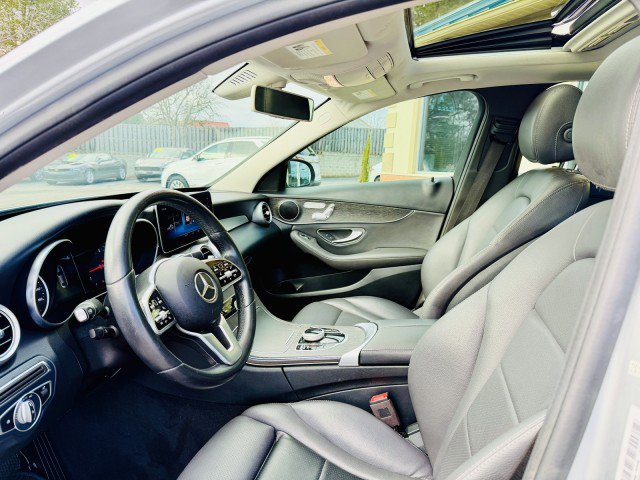 Used 2020 Mercedes-Benz C 300 Sedan image 5