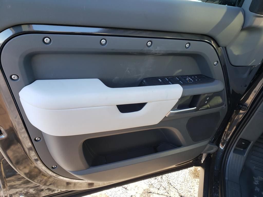 New 2026 Land Rover Defender 110 S image 11