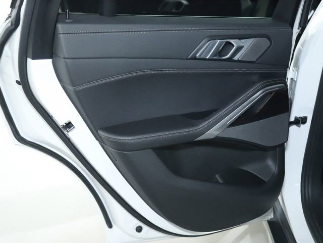 Used 2021 BMW X6 xDrive40i w/ Premium Package image 23