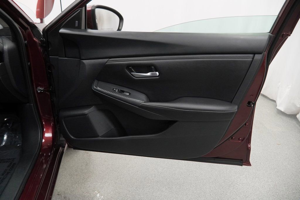 Used 2023 Nissan Sentra SV image 47