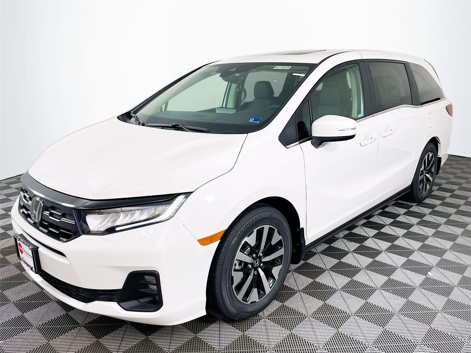New 2026 Honda Odyssey EX-L image 3